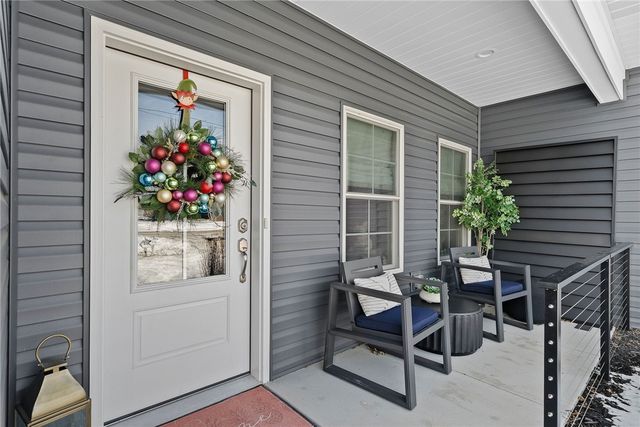 164 Edgewood Ave, Hopewell Twp, PA 15001