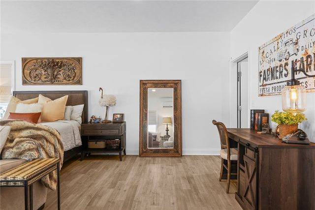 164 Edgewood Ave, Hopewell Twp, PA 15001