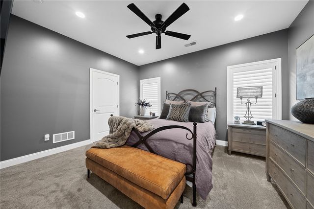 164 Edgewood Ave, Hopewell Twp, PA 15001