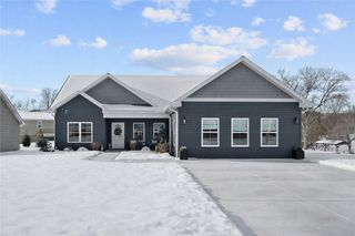 164 Edgewood Ave, Hopewell Twp, PA 15001