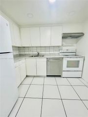 13499 Biscayne Blvd 1613, North Miami, FL 33181