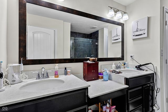 4916 Myrtle Drive, Pittsboro, IN 46167
