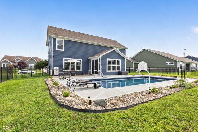 4916 Myrtle Drive, Pittsboro, IN 46167