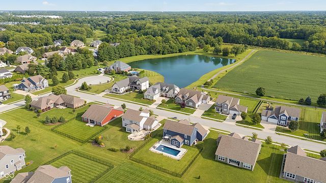 4916 Myrtle Drive, Pittsboro, IN 46167