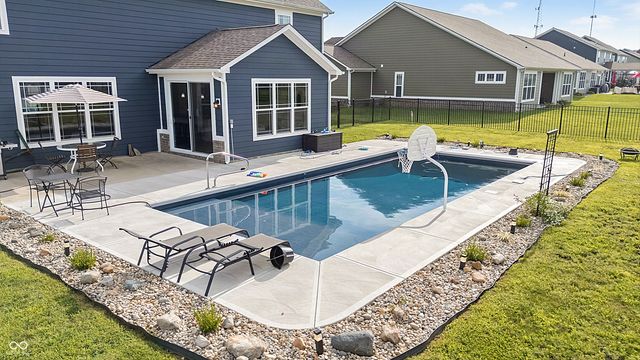 4916 Myrtle Drive, Pittsboro, IN 46167