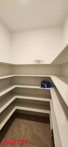1490 Spanish Oak Avenue, Manteca, CA 95337