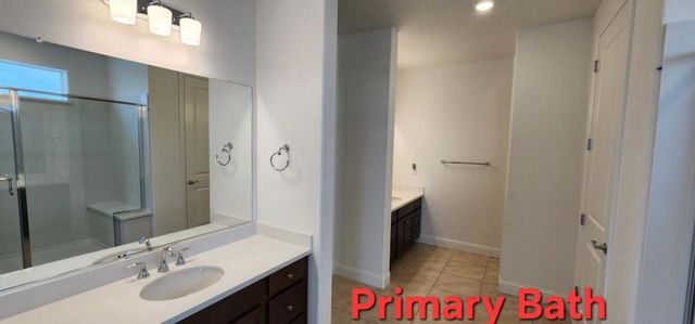 1490 Spanish Oak Avenue, Manteca, CA 95337