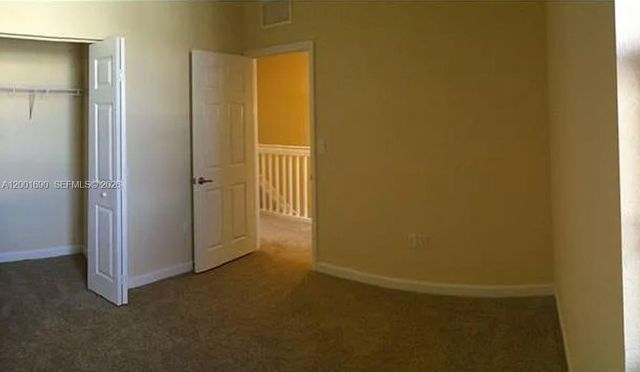 8913 W 35th Way, Hialeah, FL 33018