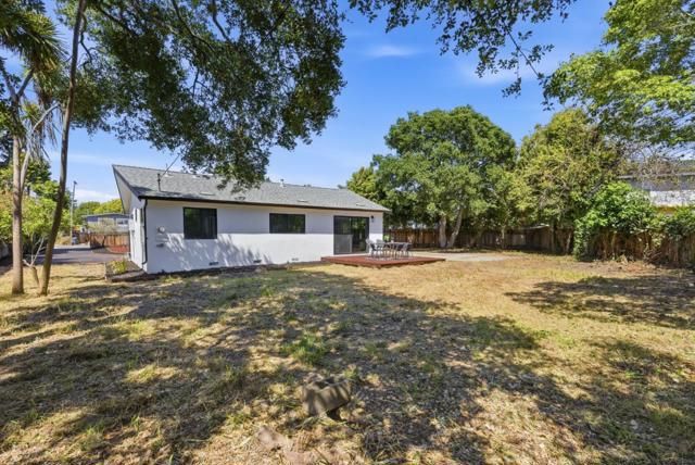 511 Cedar Street, Aptos, CA 95003
