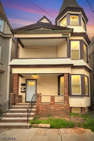 160 S 11Th St, Newark City, NJ 07107