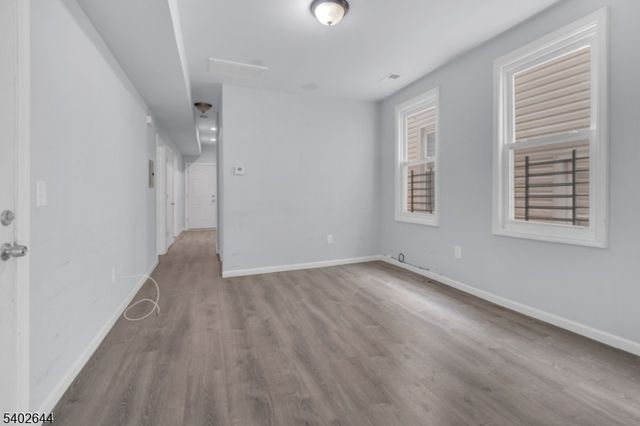 160 S 11Th St, Newark City, NJ 07107