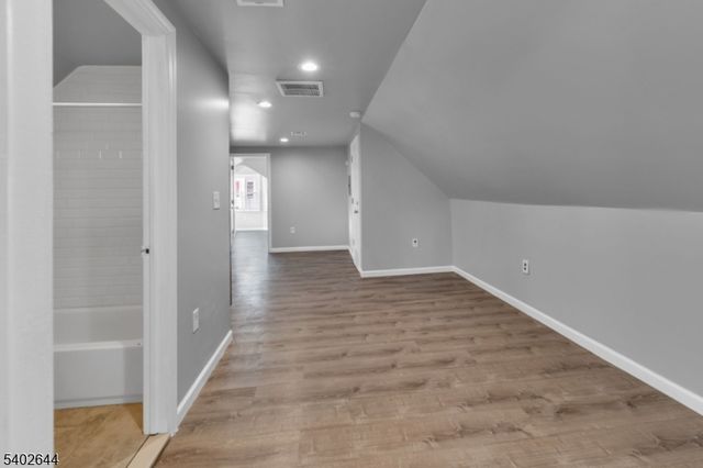 160 S 11Th St, Newark City, NJ 07107