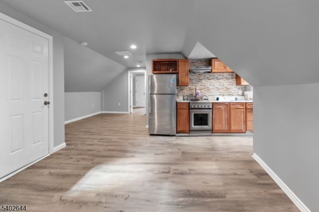 160 S 11Th St, Newark City, NJ 07107