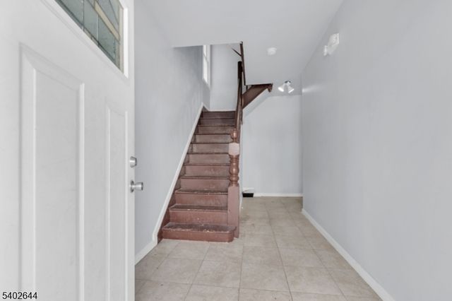 160 S 11Th St, Newark City, NJ 07107