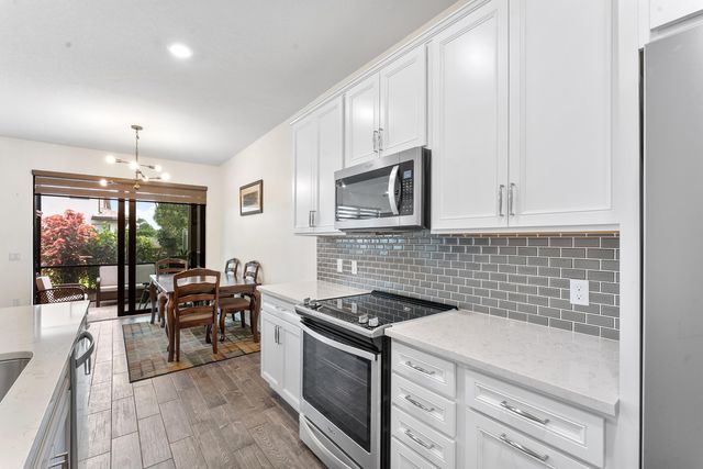 4846 San Fratello Circle, Greenacres, FL 33467