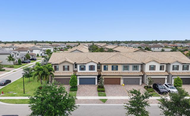 4846 San Fratello Circle, Greenacres, FL 33467