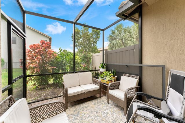 4846 San Fratello Circle, Greenacres, FL 33467