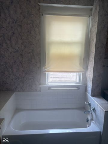 762 N Holmes Avenue, Indianapolis, IN 46222