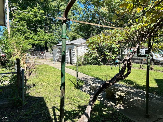 762 N Holmes Avenue, Indianapolis, IN 46222