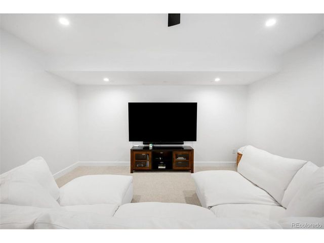 2697 S Clayton St, Denver, CO 80210