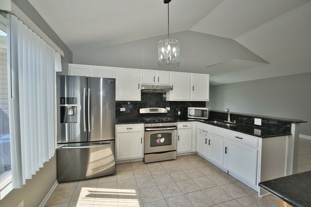 3108 141 ST Street, Blue Island, IL 60406