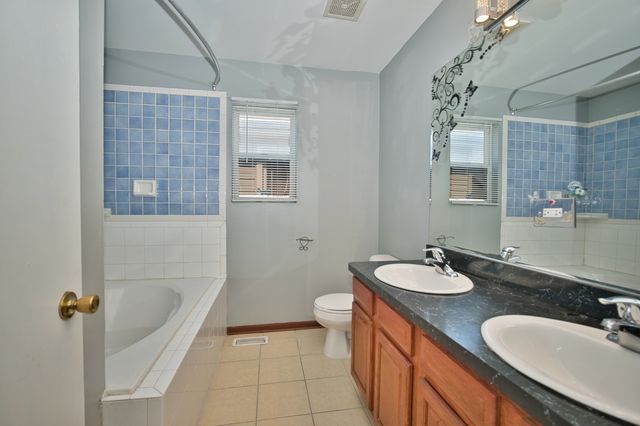 3108 141 ST Street, Blue Island, IL 60406