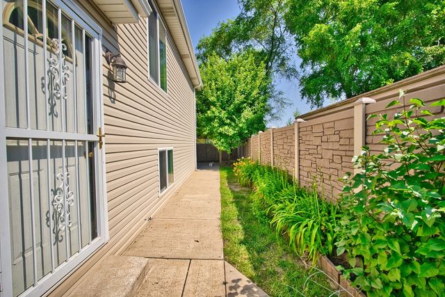 3108 141 ST Street, Blue Island, IL 60406