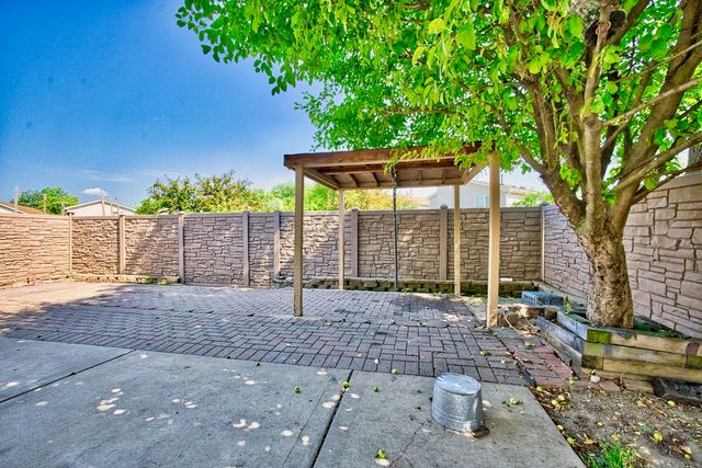 3108 141 ST Street, Blue Island, IL 60406