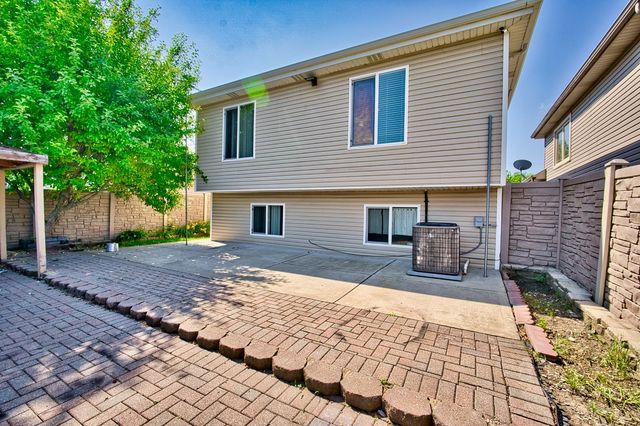 3108 141 ST Street, Blue Island, IL 60406