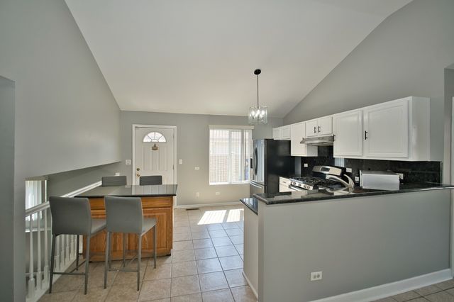 3108 141 ST Street, Blue Island, IL 60406