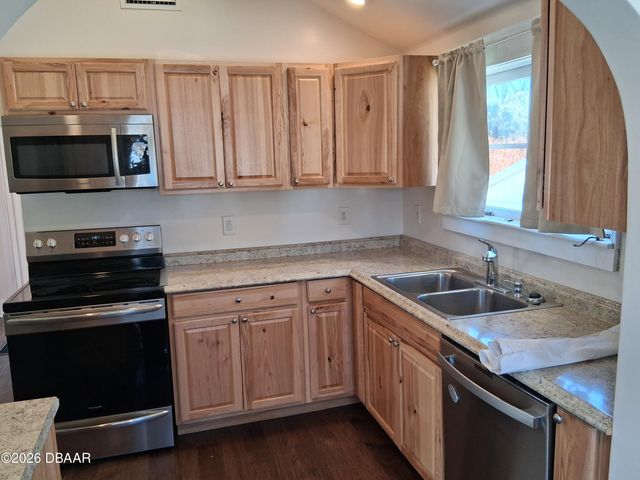 318 Riverside Drive, Holly Hill, FL 32117