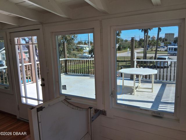 318 Riverside Drive, Holly Hill, FL 32117