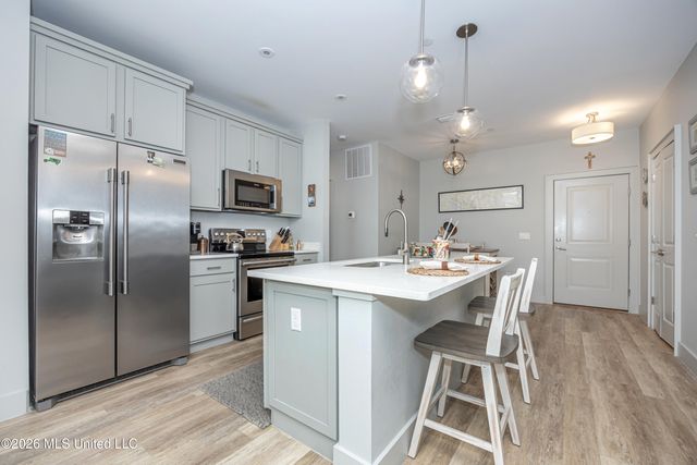 2501 Bienville Boulevard, 222, Ocean Springs, MS 39564