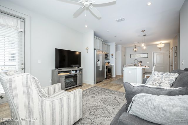 2501 Bienville Boulevard, 222, Ocean Springs, MS 39564
