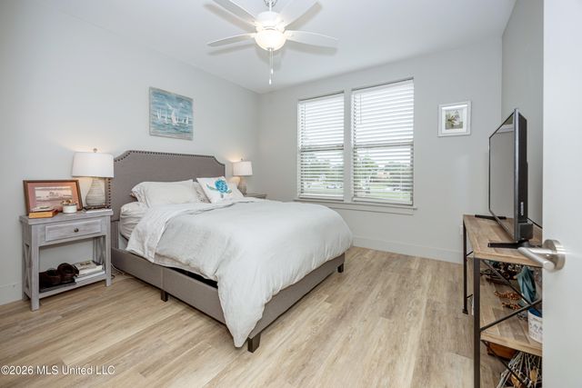 2501 Bienville Boulevard, 222, Ocean Springs, MS 39564
