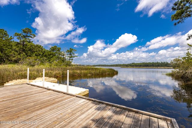 2501 Bienville Boulevard, 222, Ocean Springs, MS 39564