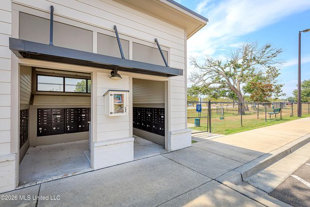 2501 Bienville Boulevard, 222, Ocean Springs, MS 39564