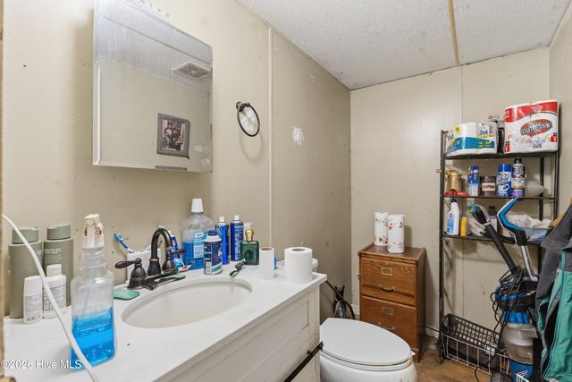 315 Messer Loop Road, Burgaw, NC 28425