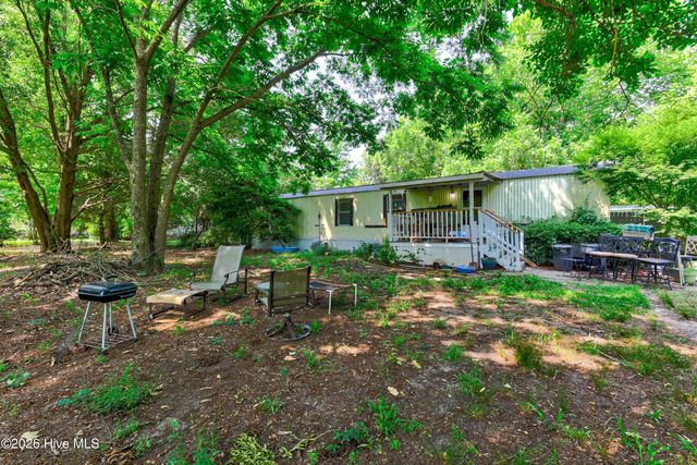 315 Messer Loop Road, Burgaw, NC 28425