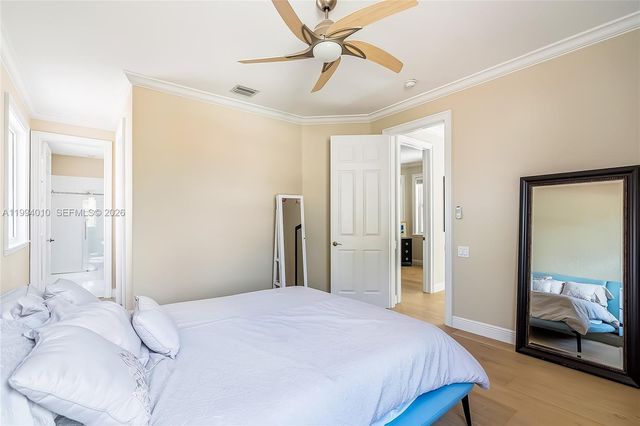 920 Captiva Dr, Hollywood, FL 33019