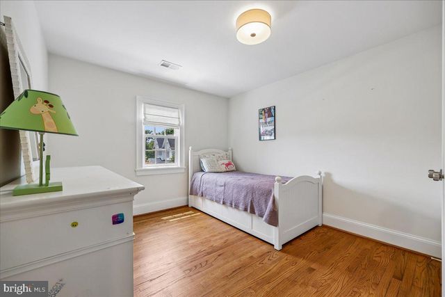 4919 26TH ST N, Arlington, VA 22207