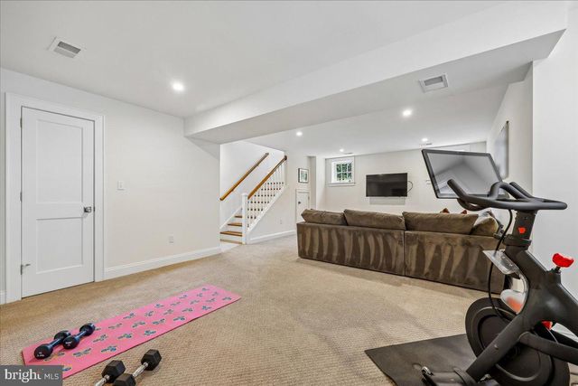4919 26TH ST N, Arlington, VA 22207