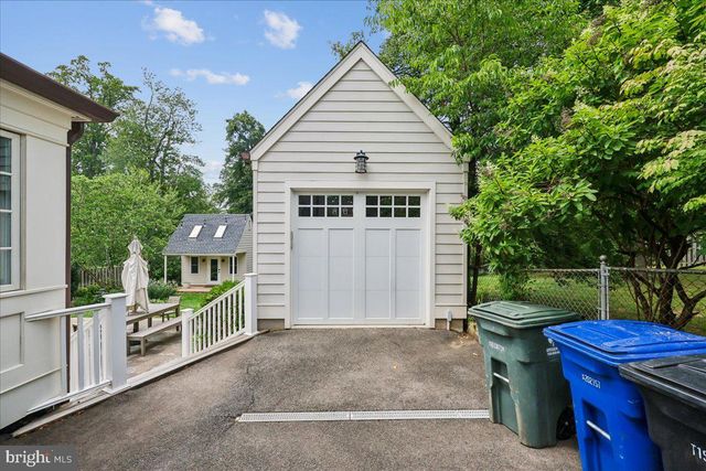 4919 26TH ST N, Arlington, VA 22207
