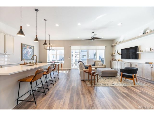 124 Kitselman Dr, Castle Rock, CO 80104