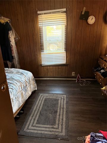 1418 Huggins Street, Statesville, NC 28677