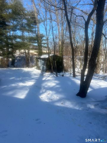 51 Woody Lane, West Haven, CT 06516