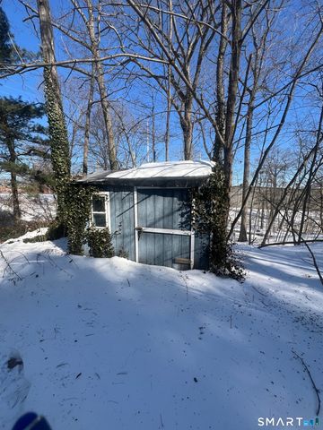 51 Woody Lane, West Haven, CT 06516