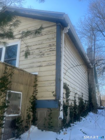 51 Woody Lane, West Haven, CT 06516