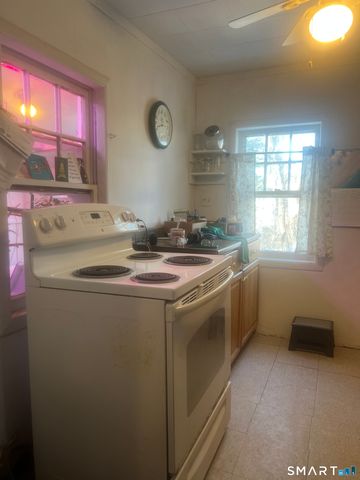 51 Woody Lane, West Haven, CT 06516