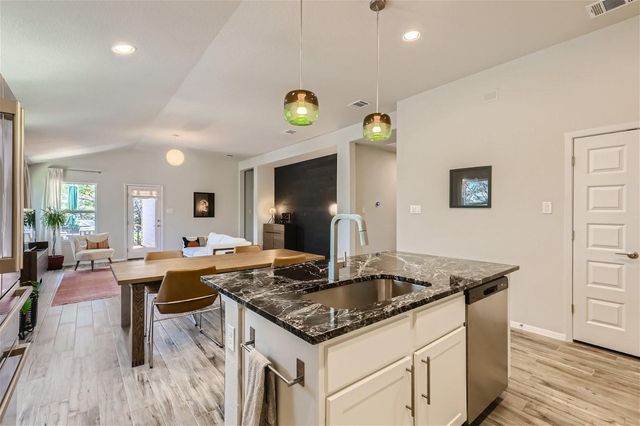 21501 Stampede TRL, Lago Vista, TX 78645